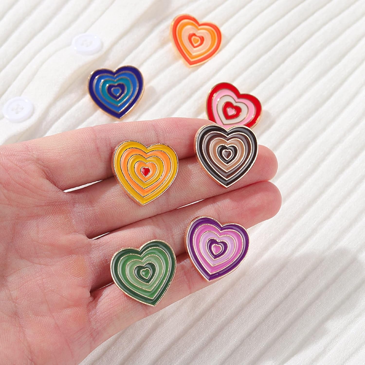 Colorful Love Heart Enamel Lapel Pin Set Cartoon Love Life Pin, Accessory for Backpacks Clothing Bags Hats Shirts (7Piccs Pin Set)